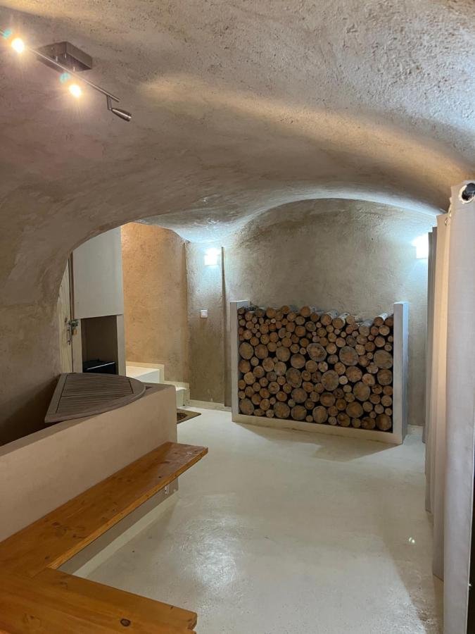 Suite "Chalet" Dans Maison De Village La Brigue Eksteriør bilde