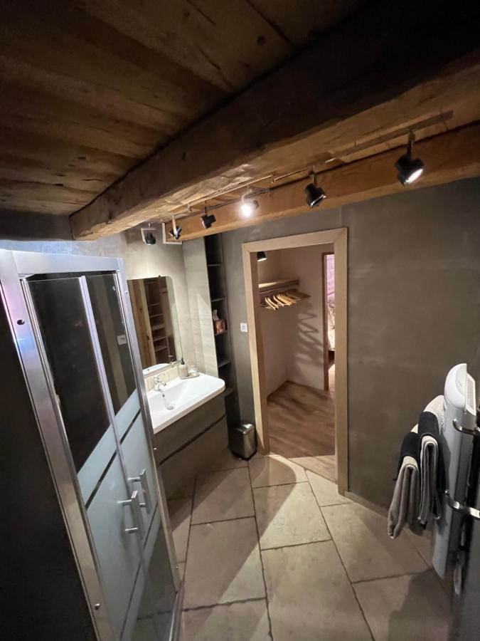 Suite "Chalet" Dans Maison De Village La Brigue Eksteriør bilde